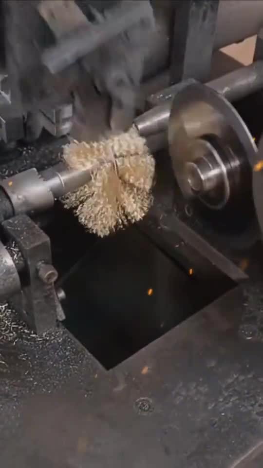 朋友們見過這樣的緊固件嗎 機械加工設(shè)備